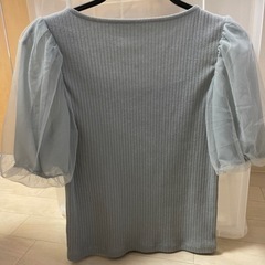 GU トップスの画像
