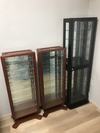 ガラスショーケース（フィギュアなどに適しています）