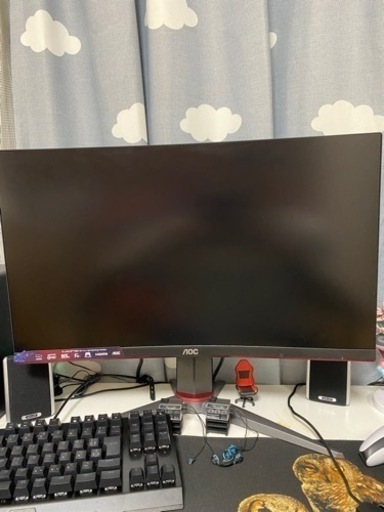 AOC ゲーミングモニター　165Hz 湾曲画面