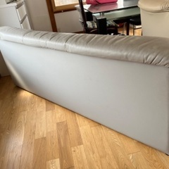 アクタスのオーダーソファーの画像