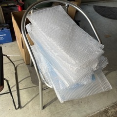 エアーキャップ　プチプチ梱包材　緩衝材　荷造りの画像