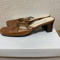 パンプス、サンダルの画像