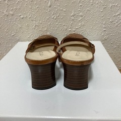 パンプス、サンダルの画像