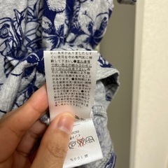 チャイハネ蝶、花柄背中あきトップスの画像