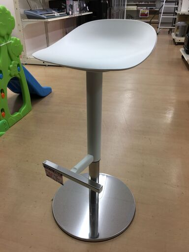 カウンター　バーチェア　2