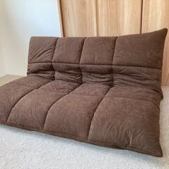 【6月末で募集終了】お子様のお昼寝にも使える角度自由自在　ローソファ　新品同様の画像