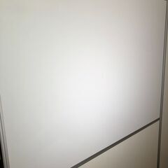 ① ホワイトボードパーテーション（H1800×W1200）