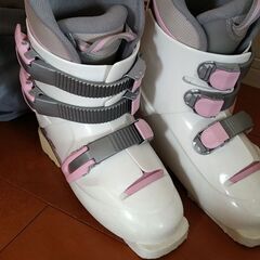 カザマ　レディーススキーセットの画像