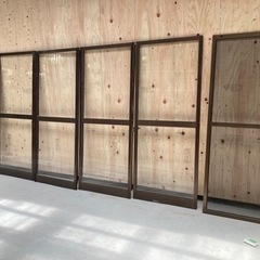 アルミサッシの建具無料＜4枚セットx2＞＜2枚セットx1＞全て網戸付