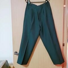 スラックス メンズの画像