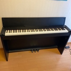 電子ピアノの画像