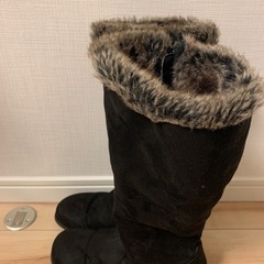 冬靴　女性　23.5ぐらいですの画像