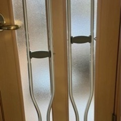 松葉杖　無料