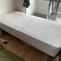 【6/16お昼頃まで】足つきマットレス、無料で譲ります