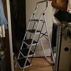 脚立　美品　５段　お値引きします。