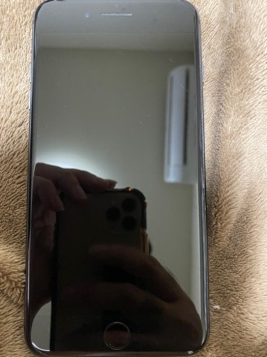 電池100% iPhone 8 Plus BLACK 256GB SIMフリー