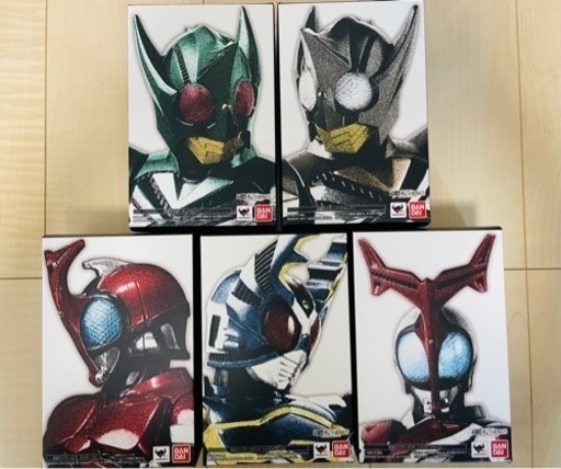 S.H.Figuarts 真骨彫製法　仮面ライダーカブト全種