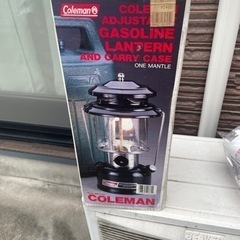 コールマン マントルランタンとポンピングハンドルとガソリン注入用ノズル