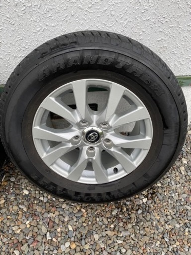 ランクル200純正アルミ　１８インチ