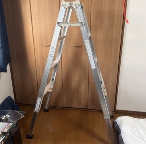 【値下げ】ALINCO 超軽量伸縮脚付専用脚立 KARU-150