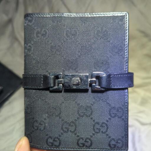 GUCCI メモカバー