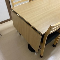 四人掛けダイニングテーブルセット　取引中の画像