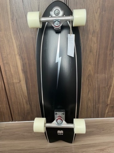 新品未使用　yow pipe32 サーフスケート　スケートボード