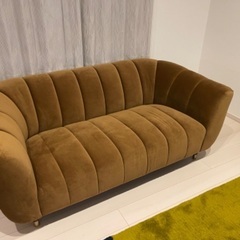 3人掛けソファ・KARE・ほぼ新品・美品 3人掛けソファ・KARE・ほぼ新品・美品