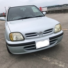 日産マーチ•ローダウン•外部マフラー