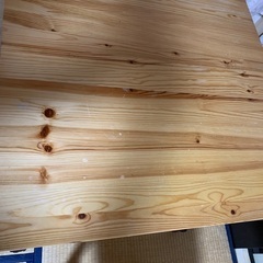 テーブル、椅子1脚セットの画像