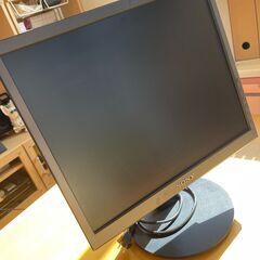 【PCモニタ】SONY（ソニー）17インチ SDM-S74B（黒）