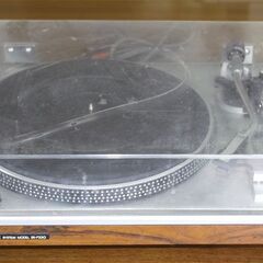 レコードプレーヤー　Aurex SR-F33O