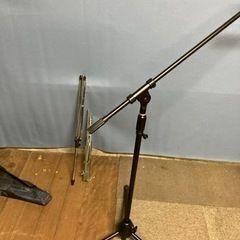 収納バック付き折り畳み楽譜台と折りたたみマイクスタンドお譲りしますの画像