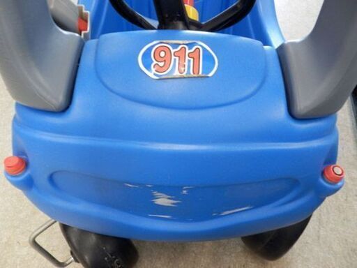 リトルタイクス 乗用玩具 パトカー 青  車 キッズ用品 子供 おもちゃ 4輪 足蹴り little Tikes ベビー キャスター付