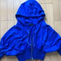 値下げしました　セシルマクビー　パーカー