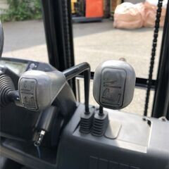 LEDライト　塗装済　1.5トン　エンジンフォークリフト　ガソリン　ノーパンクタイヤ　1.5t　(1500kg　1トン　1t)　埼玉よりの画像
