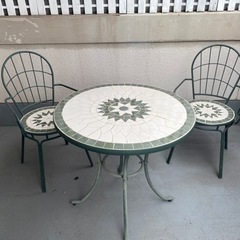 ベランダ用テーブルセットの画像