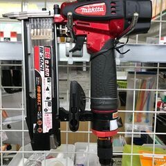 ✨マキタ　高圧仕上釘打機　AF502H　中古美品✨うるま市田場✨