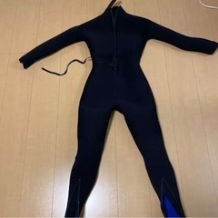 ウエットスーツ　海用品　サーフィンの画像
