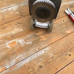 値下げマキタ電動芝刈り機の画像