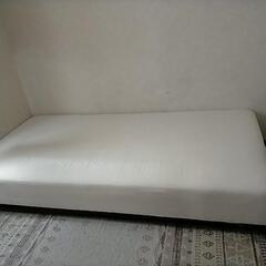 シングルベッド