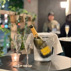 ＊＊＊【高時給】おしゃれなレストランで接客【駅近】＊＊＊の画像