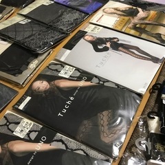 全て未使用　まとめてセット　レディース　靴下　ストッキング　ラルフローレン　UNIQLO 神田うの　腹巻　マスクケース　　の画像