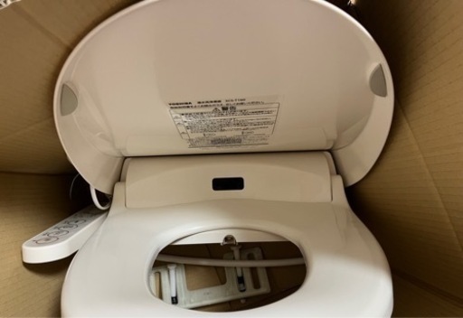 ウォシュレット　東芝温水洗浄便座　中古