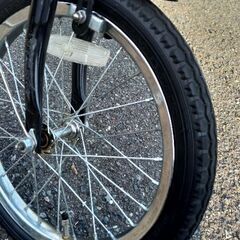 折り畳み自転車の画像