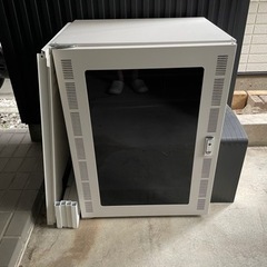 サーバーラック