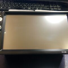 【うるぐす様引き取り待ち】【最終値下げ】中華製　MP5マルチメディアプレイヤー７０１０B　２DINの画像