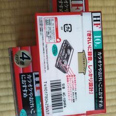 カセットテープ１６本の画像
