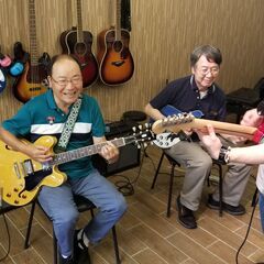 【平均年齢69.6歳】シニアのための青春ギター教室の画像