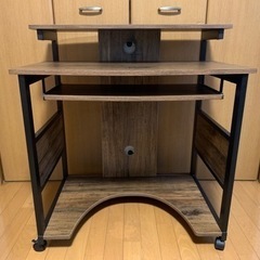 DEWEL パソコン収納デスクの画像